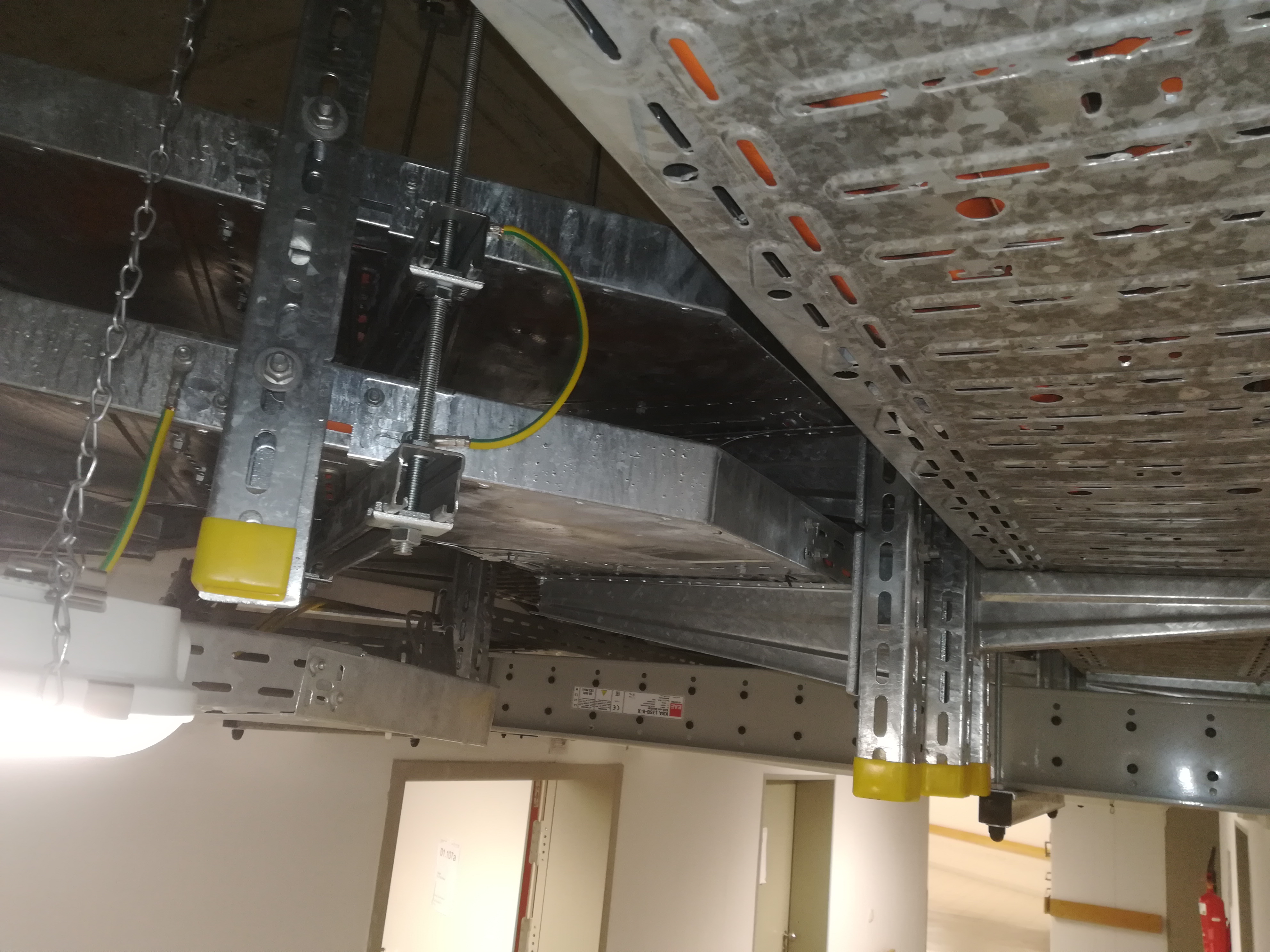 Priemyselné a komerčné elektroinštalácie